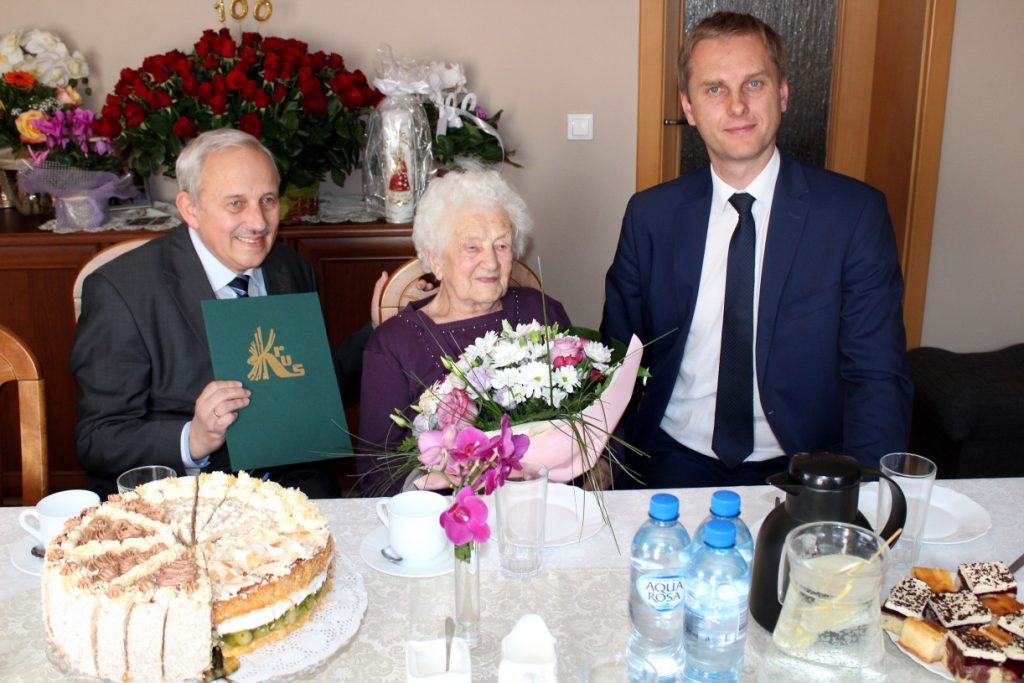 Jedną z naszych dostojnych jubilatek była Pani Jadwiga Wyrwich z Leśnicy, która swój jubileusz obchodziła 11 października 2018 r.