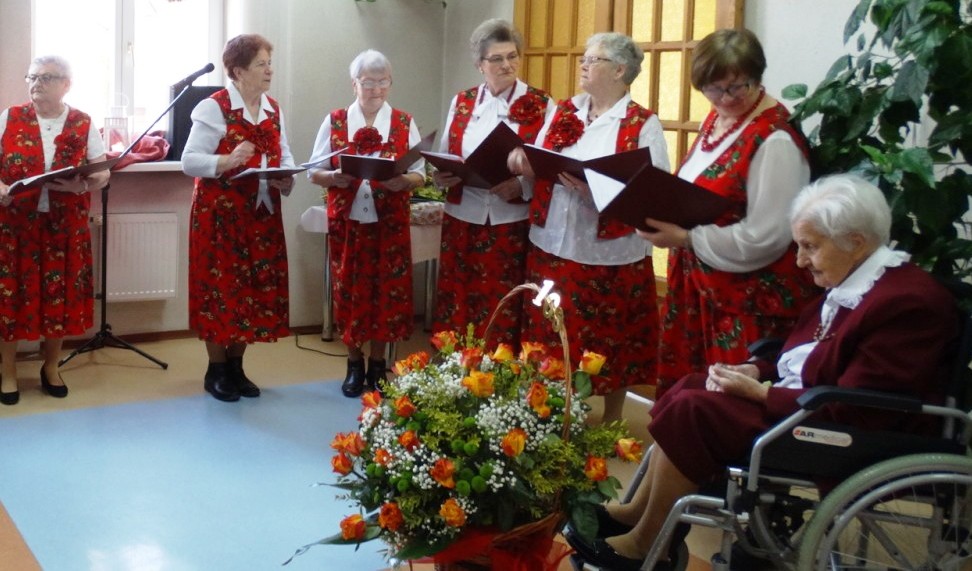 Po okolicznościowych przemówieniach wystąpił Zespół „Złota Jesień”, działający przy Domu Kultury w Łęczycy