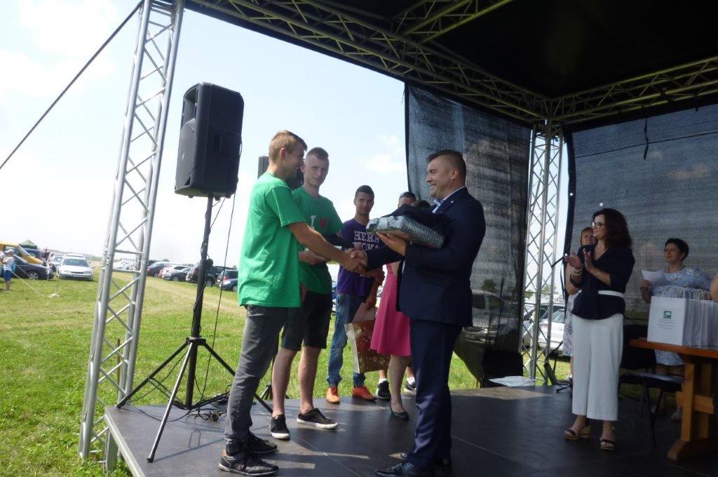 Wręczenie nagród w konkursie wiedzy o bhp dla uczniów szkół rolniczych