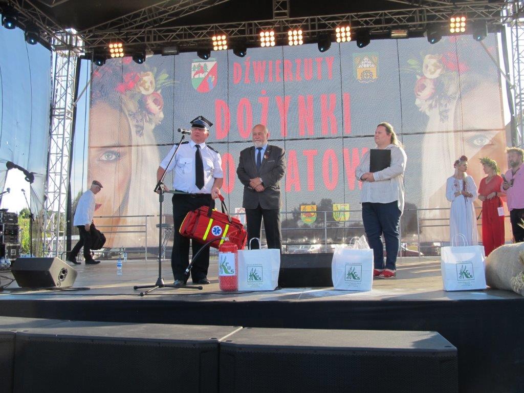 Dożynki powiatowe w Dźwierzutach