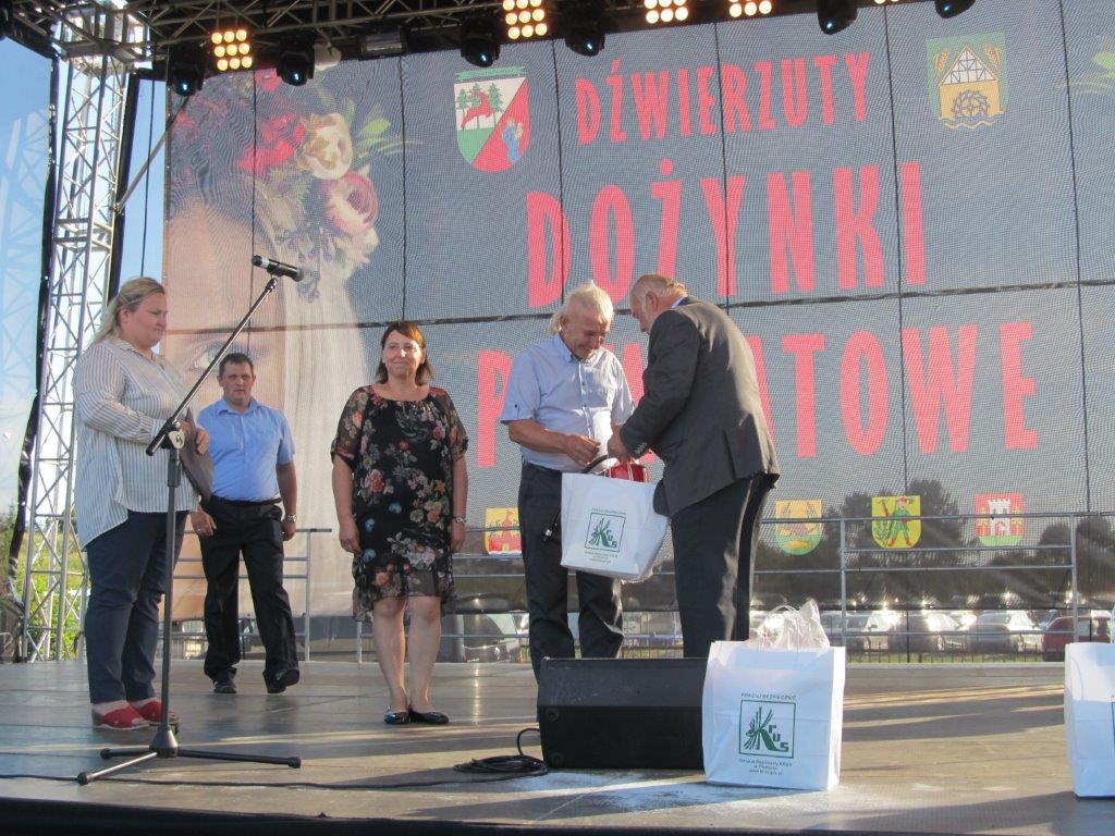 Dożynki powiatowe w Dźwierzutach
