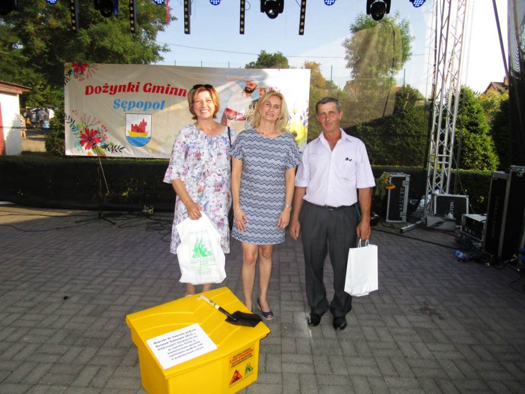 Podczas dożynek przeprowadzony został konkurs popularyzujący sposoby zapobiegania upadkom osób w gospodarstwie rolnym. Zwycięzcom konkursu na scenie rozdano nagrody. 