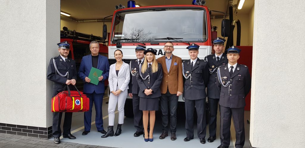 Strażacy z OSP i pracownicy KRUS