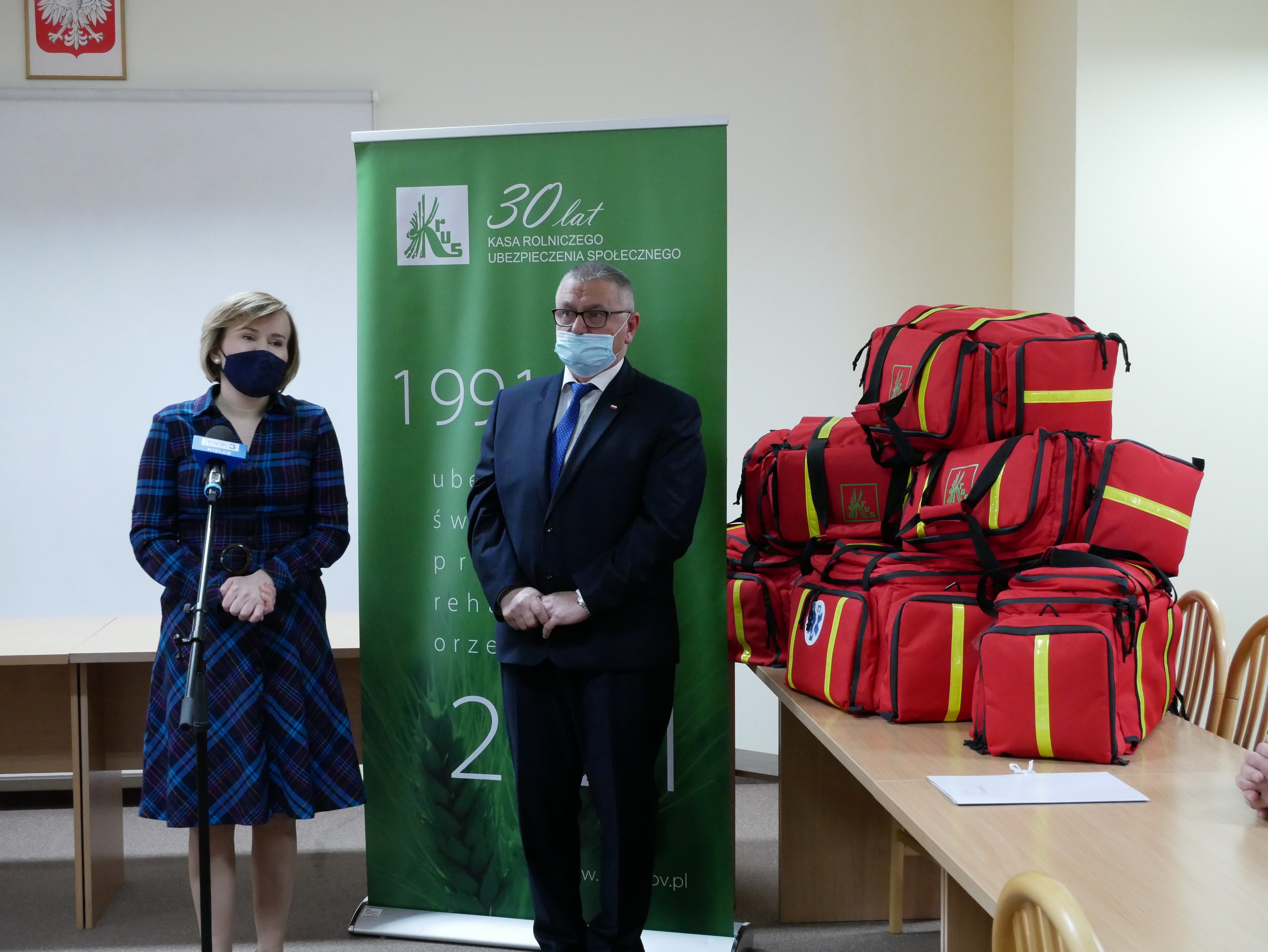 Wręczenie zestawów ratownictwa przedmedycznego Ochotniczym Strażom Pożarnym z województwa świętokrzyskiego