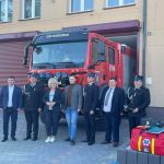 Przekazanie torby ratownictwa przedlekarskiego OSP w Wierzbnie